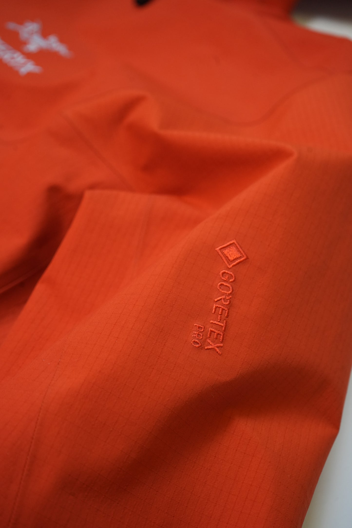 ARC'TERYX BETA AR PRO GOR-TEX JACKET ORANGE SIZE M