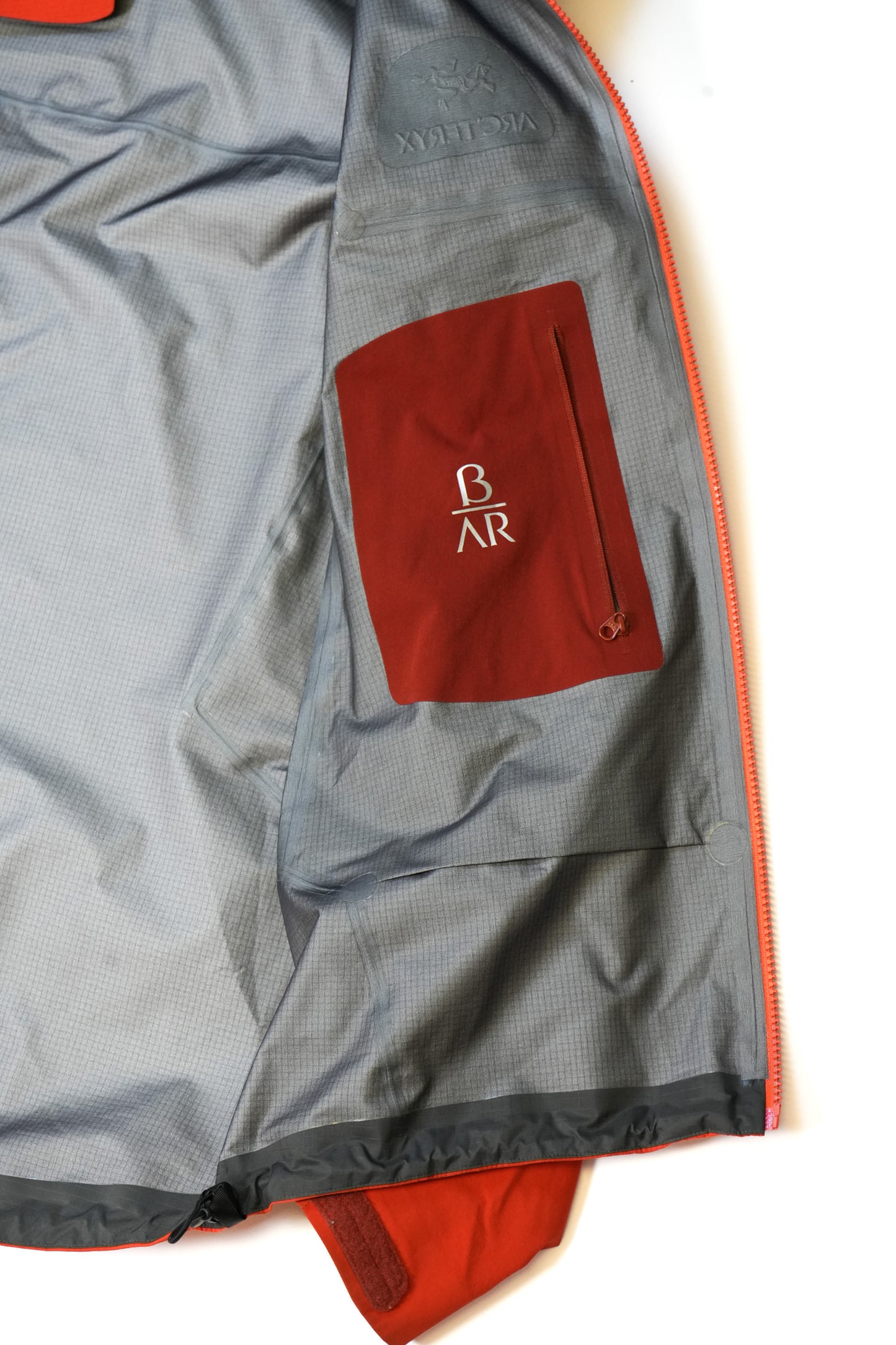 ARC'TERYX BETA AR PRO GOR-TEX JACKET ORANGE SIZE M