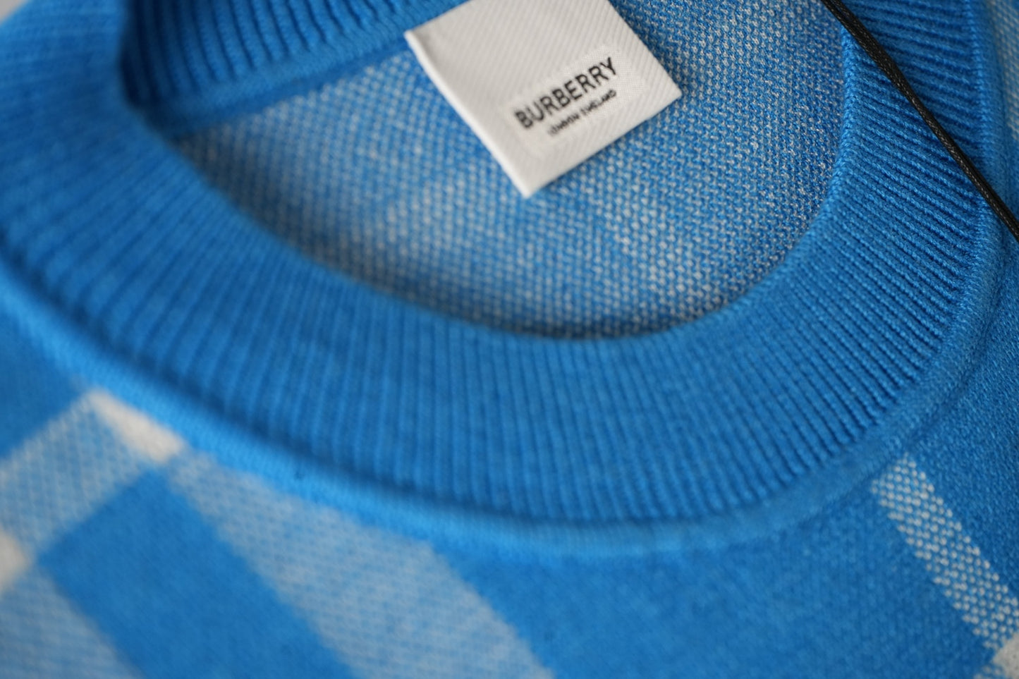 BURBERRY CHECK-JACQUARD PRINT T-SHIRT (BLUE)