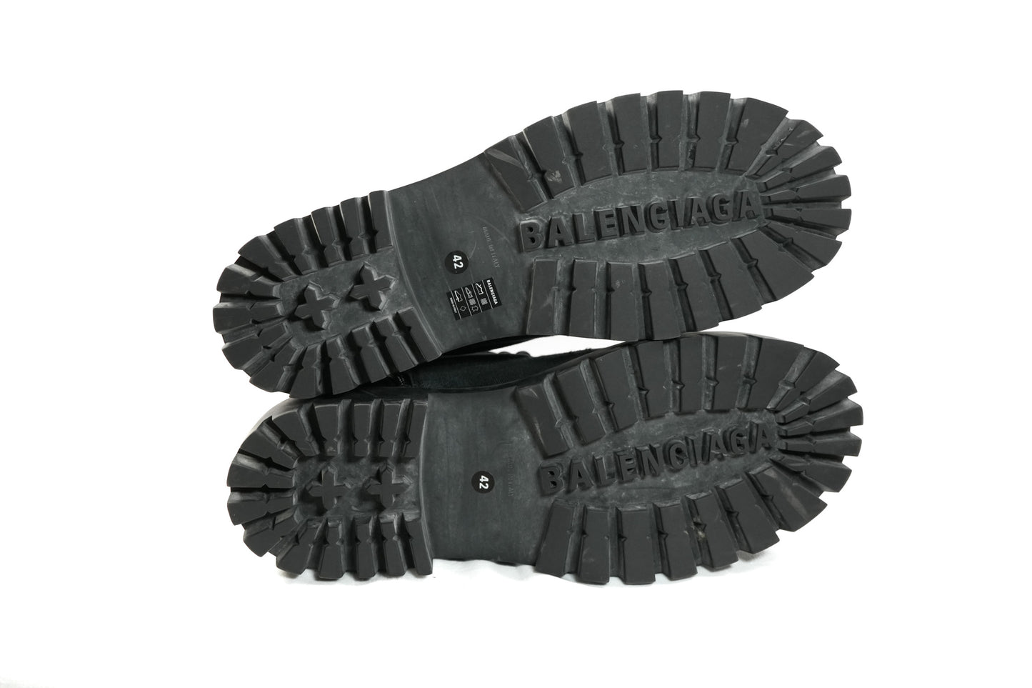 BALENCIAGA STRIKE BOOTS BLACK Size 42